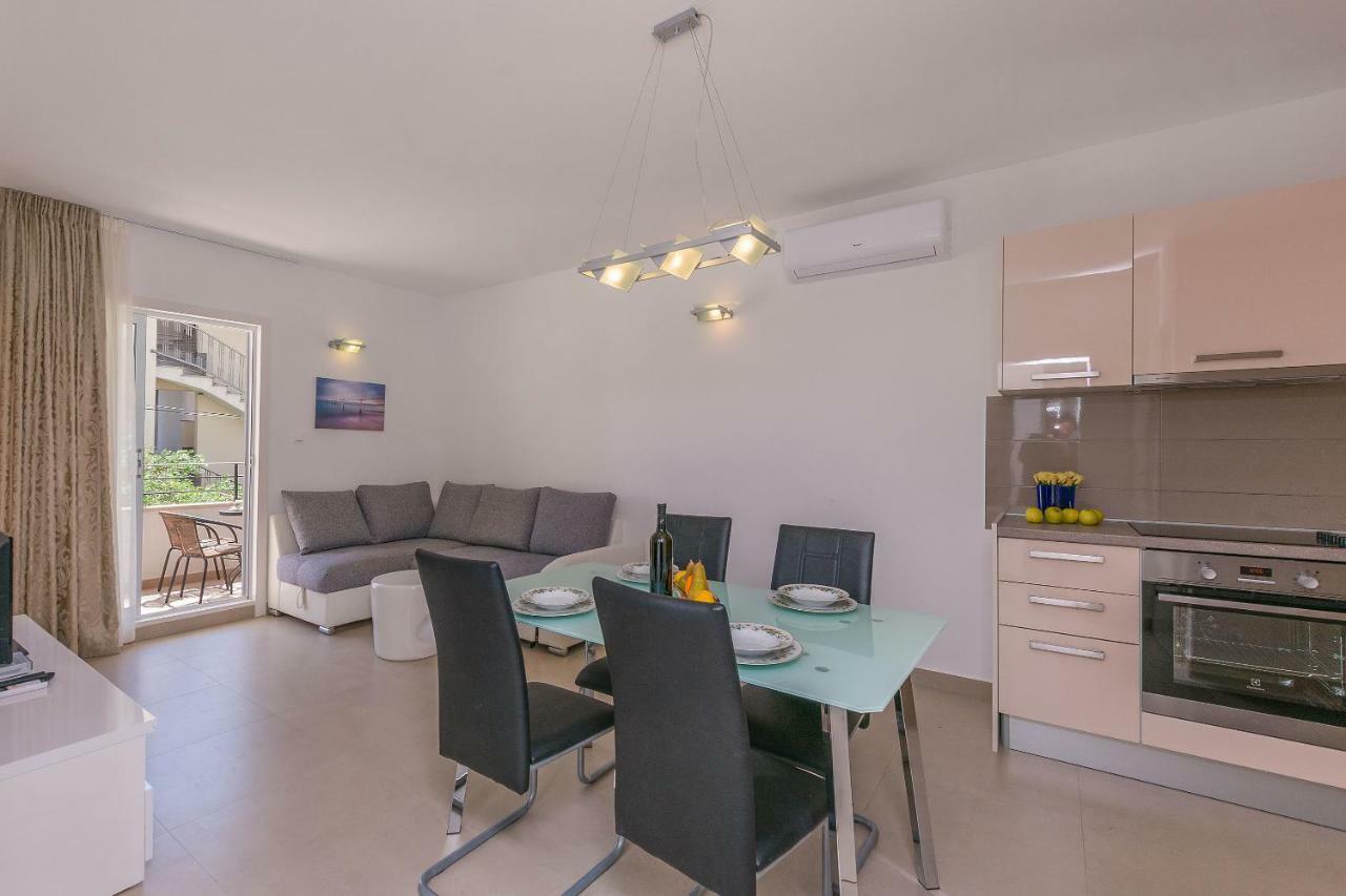 Apartments Villa Aquamarine Duće المظهر الخارجي الصورة