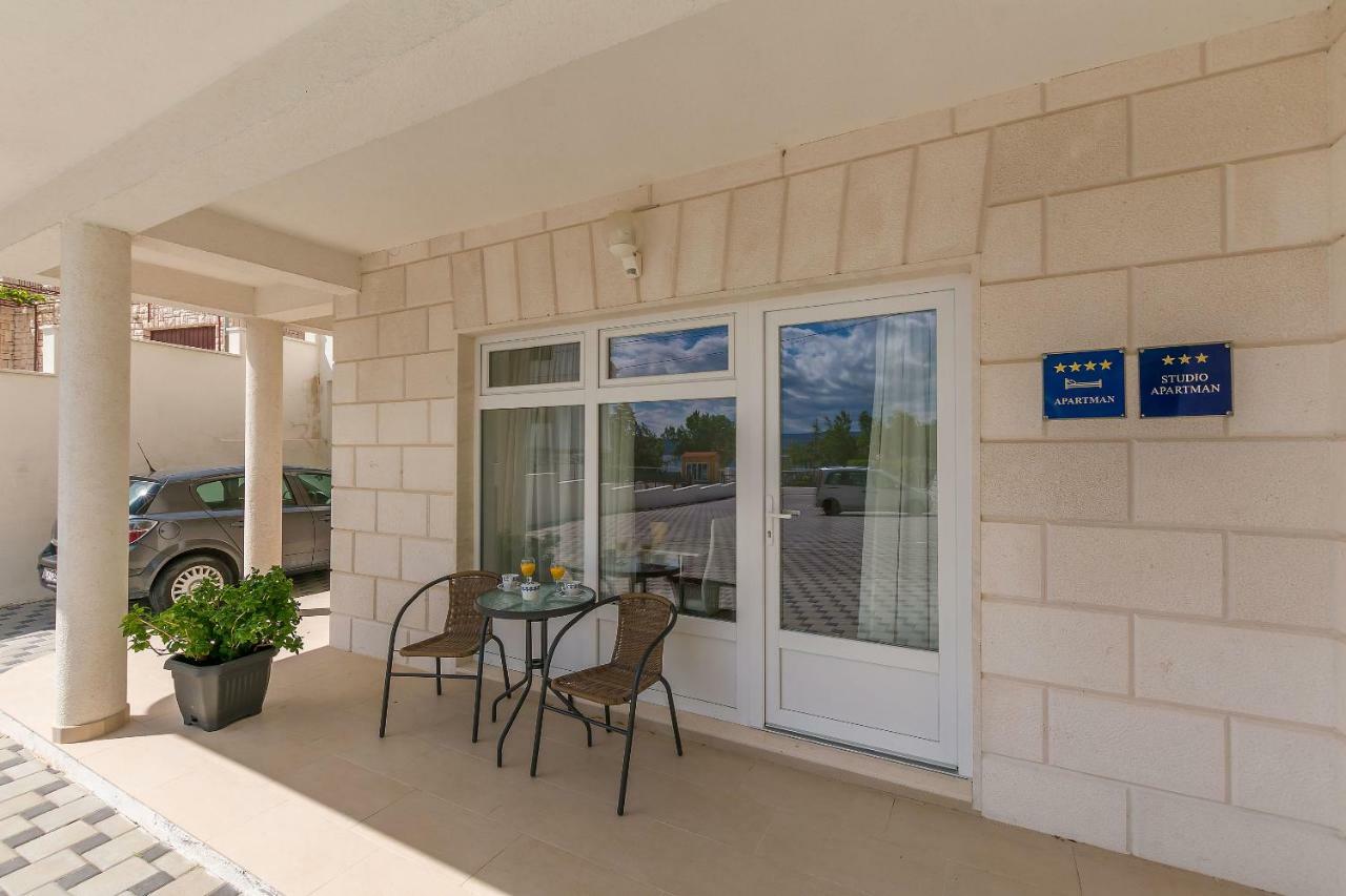 Apartments Villa Aquamarine Duće المظهر الخارجي الصورة