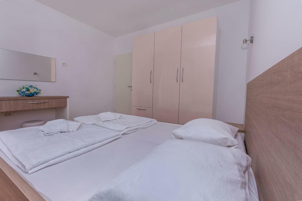 Apartments Villa Aquamarine Duće المظهر الخارجي الصورة