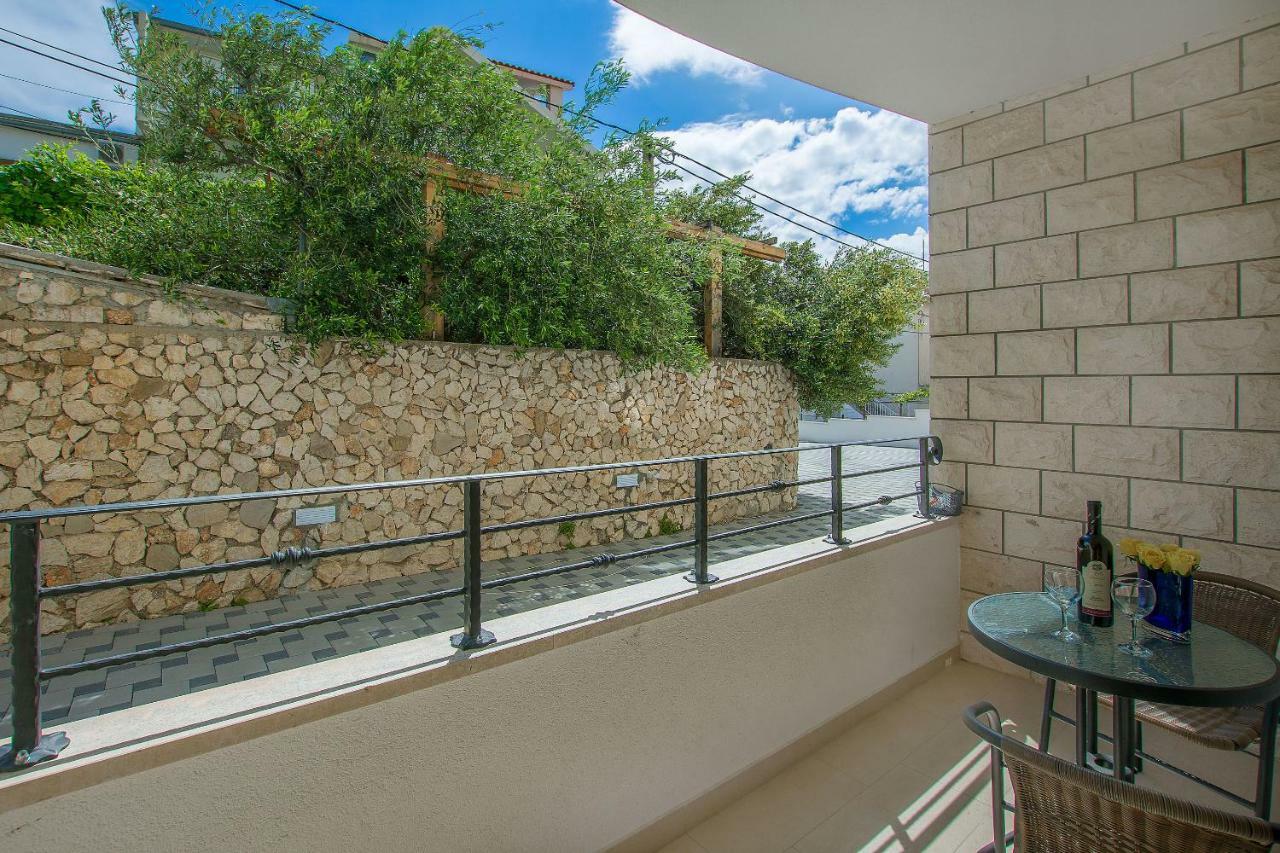 Apartments Villa Aquamarine Duće المظهر الخارجي الصورة