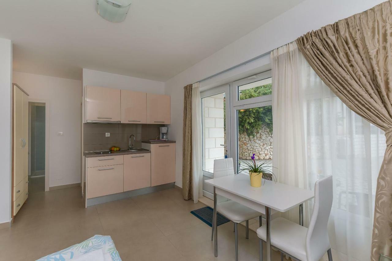 Apartments Villa Aquamarine Duće المظهر الخارجي الصورة