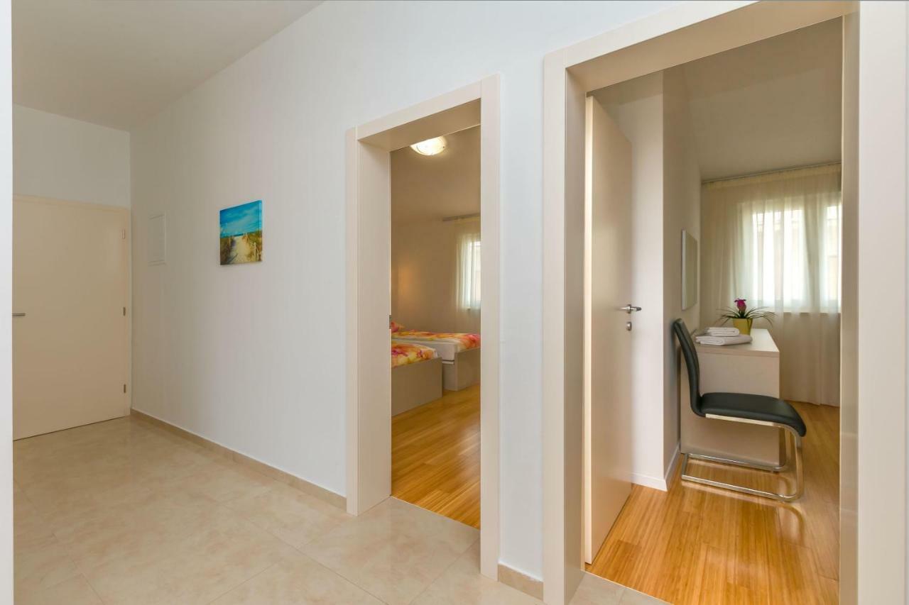 Apartments Villa Aquamarine Duće المظهر الخارجي الصورة