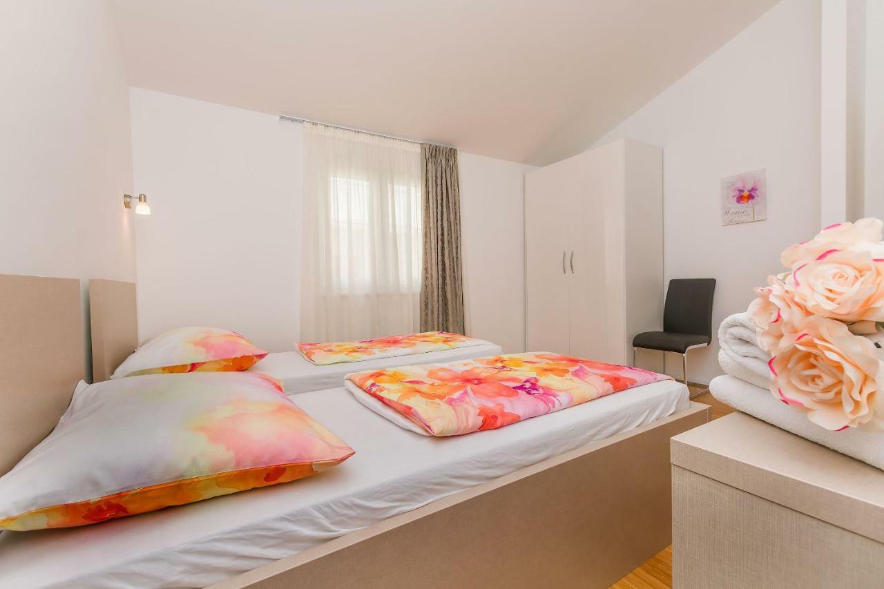 Apartments Villa Aquamarine Duće المظهر الخارجي الصورة